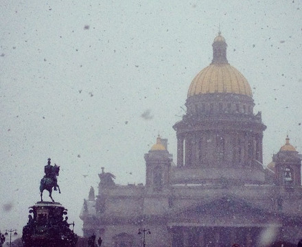 В Петербург вернулась зима 