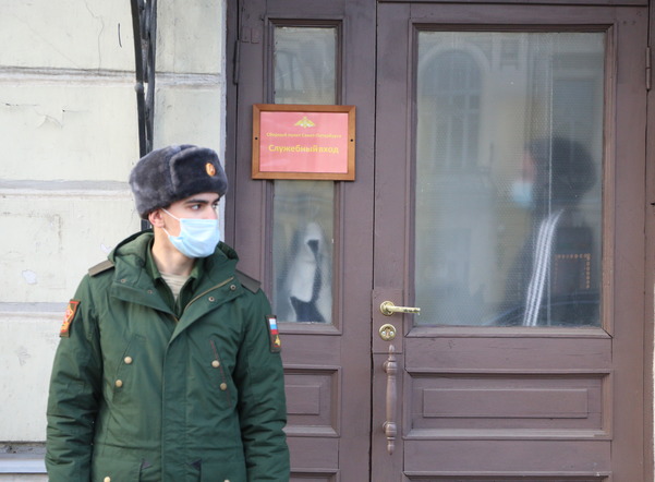 Весенний призыв в Петербурге протестируют на наличие вируса COVID-19