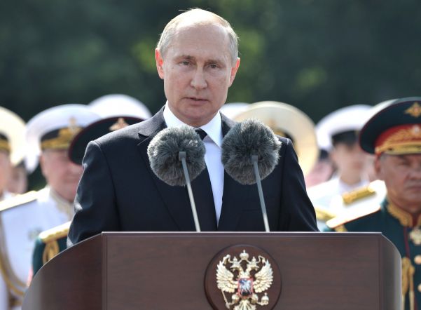 Путин посетит ГВМП в Петербурге 