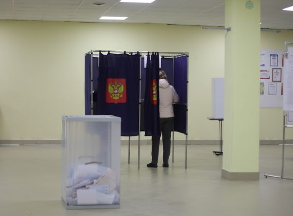 Олимпийские спортсмены приняли участие в выборах в Петербурге 