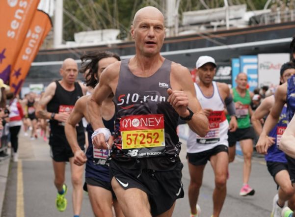 Петербуржец стал победителем Лондонского марафона 