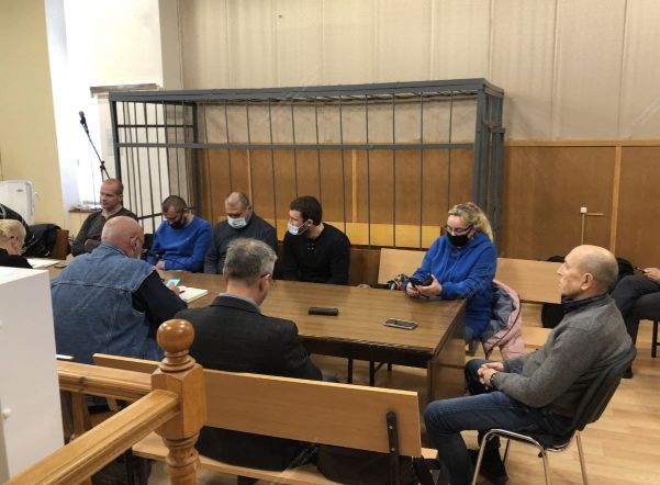 В Петербурге девять врачей осуждены за взятки от призывников