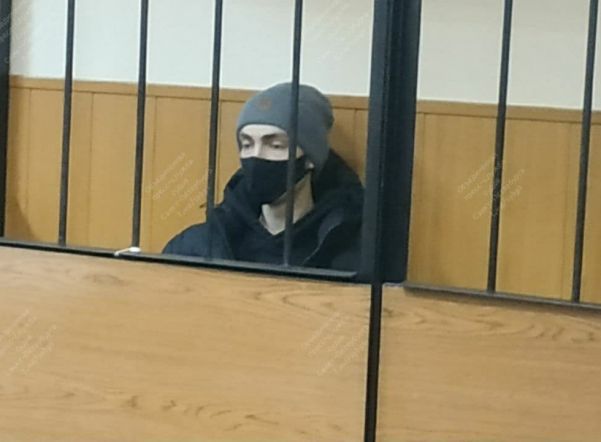 Суд Петербурга заключил под стражу водителя, который перелетел мост на автомобиле