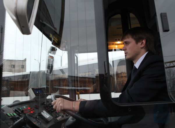 В Петербурге стало на шесть экологичных автобусов больше