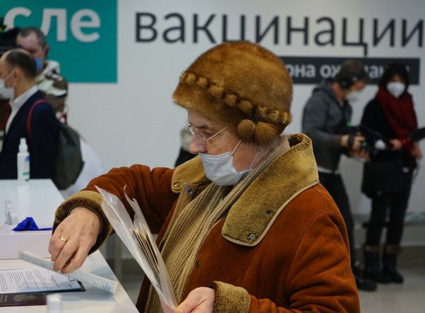 В Петербурге могут выплатить пенсионерам вознаграждение за вакцинацию уже в январе