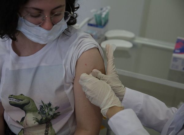 Петербургу не хватает коллективного иммунитета для защиты от омикрон-штамма