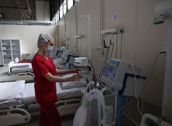 1351 пациент с коронавирусом проходит лечение в больницах Петербурга