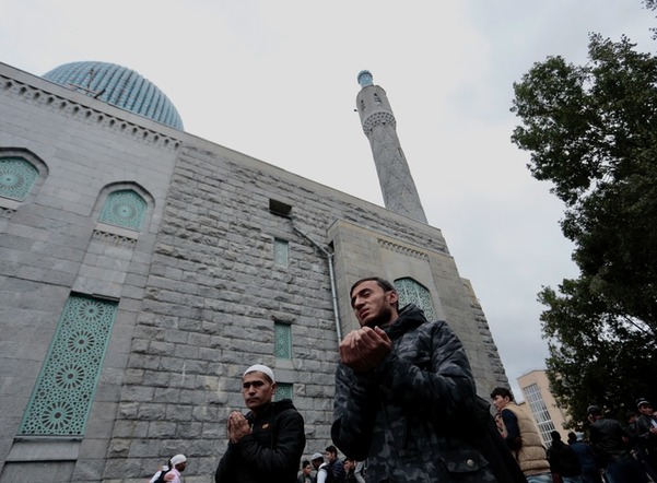 Около 160 тыс. мусульман поучаствовали в Ураза-байрам в Петербурге