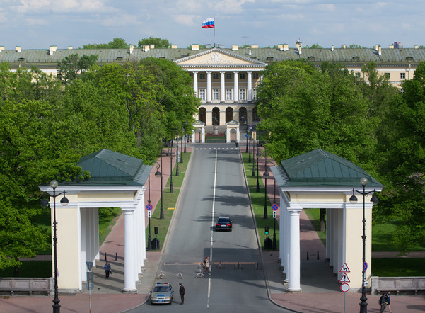 В Петербурге не будут проверять расходы по госзакупкам до конца этого года