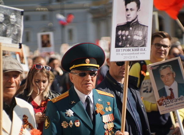 В шествии «Бессмертный полк» в Петербурге поучаствовали более миллиона человек