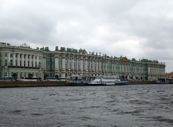 В Петербурге циклон обеспечит потепление и усиленный ветер 
