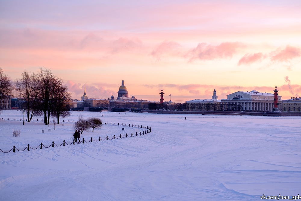 Тихий зимний Петербург