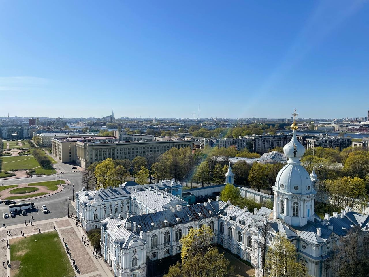 Смольный собор Санкт Петербург новогодний